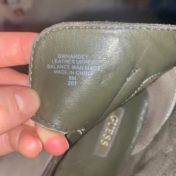 Guess Olive Suede HARDEY Pointed toe Bootie Size 8 - Picture 4 of 5